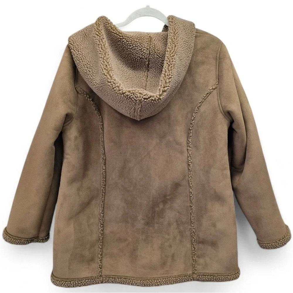 LL Bean Womens Medium Petite Faux‎ Suede Sherpa Lined Hooded Toggle Jacket Brown
